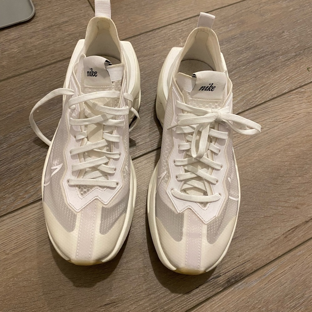 Nike White and Cream Athletic Shoes
